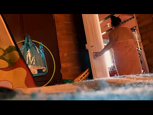 ❤️ My oom volg my in die stort, hy naai my terwyl ek stort. ❤️❌ Harde pornografie by ons af.pornodil.ru ❌❤