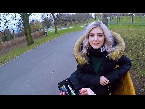 ❤️ Sluk 'n vreemdeling se warm kom vir geld - blowjob in the park deur Eva Elfie ❤️❌ Harde pornografie by ons af.pornodil.ru ❌❤